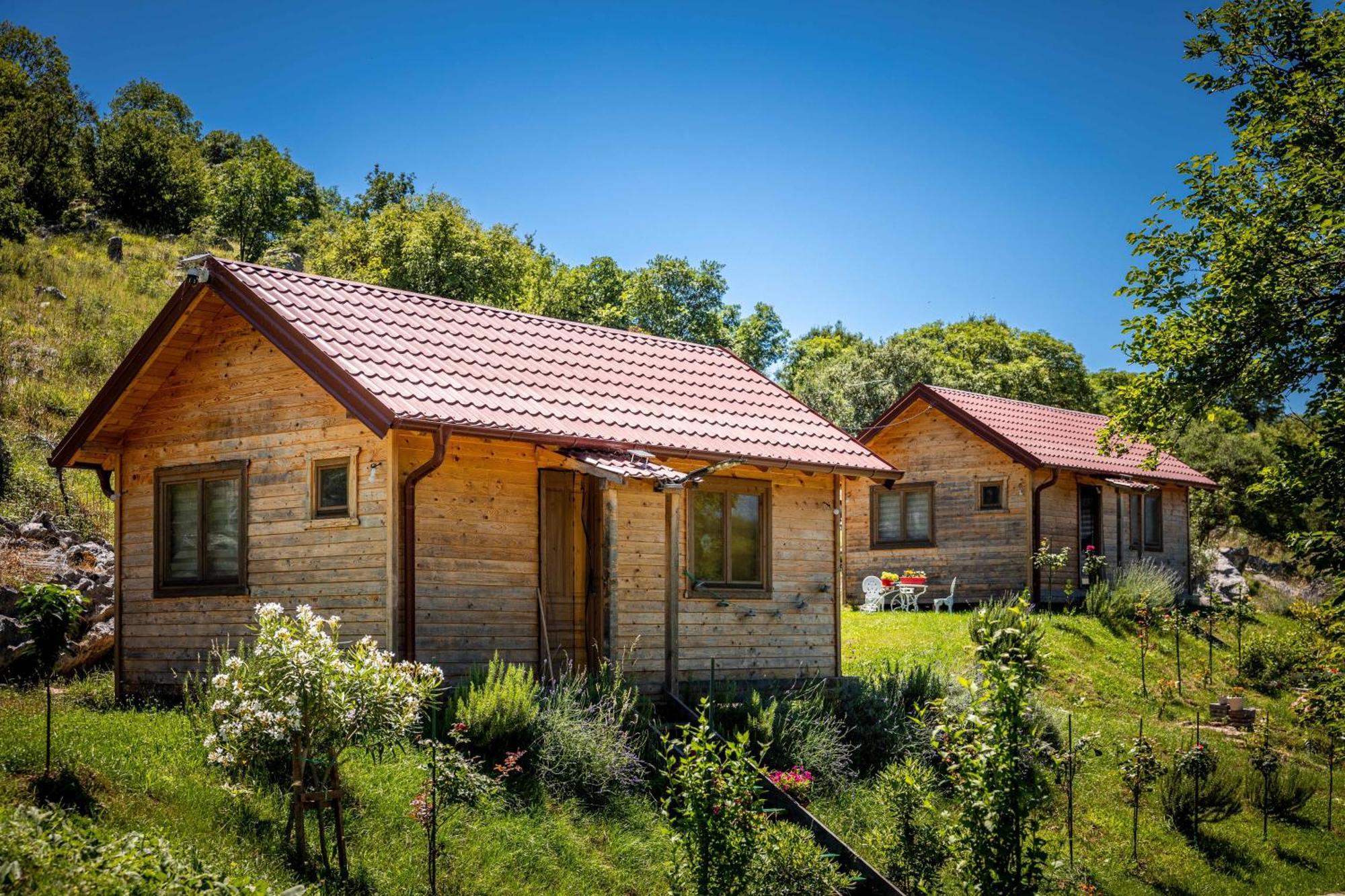Boljesestre Lake Retreat Golubovci Exteriér fotografie